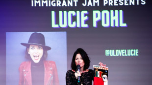 A New York, un espace pour rire sur l'immigration, défi dans un pays sous tension