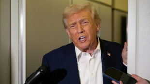 EUA aumenta tarifas ao Canadá em 10%