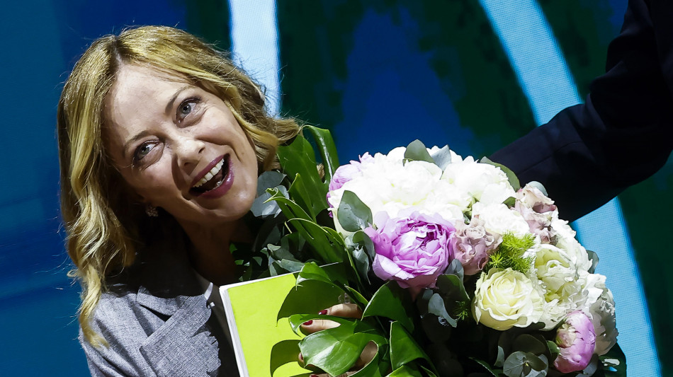 Meloni alle imprese, dobbiamo tornare a pensare in grande