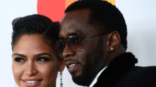 Defesa de rapper 'Diddy' Combs tenta minar acusações de sua ex-namorada em julgamento em NY