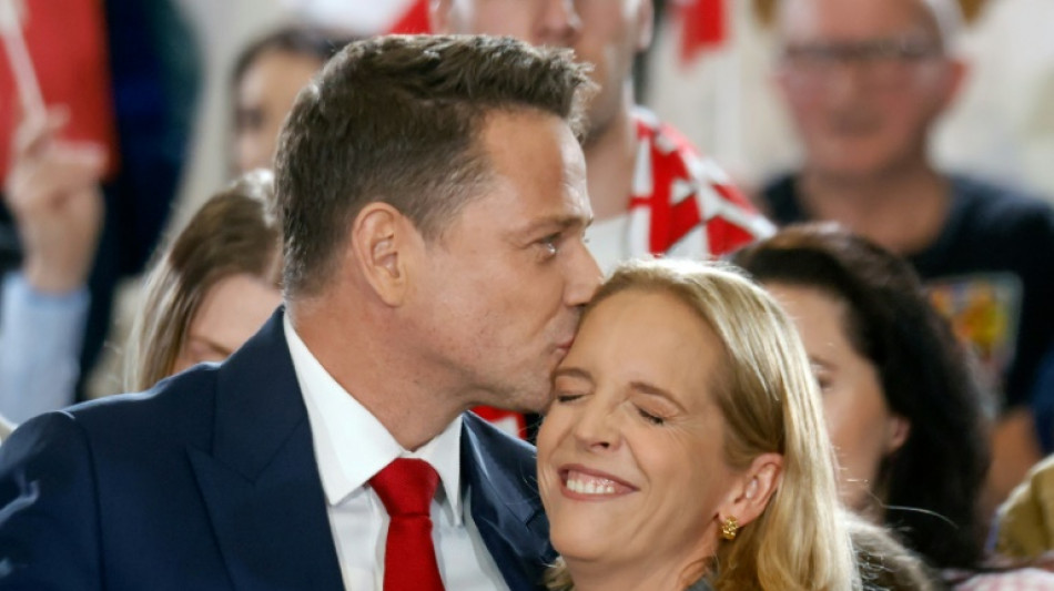 Nachwahlbefragung: Pro-europäischer Präsidentschaftskandidat in Polen knapp vorn