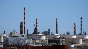 In calo il prezzo del petrolio, Brent scende a 107,8 dollari