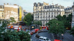 La embestida de un veh&iacute;culo contra una terraza en Par&iacute;s "podr&iacute;a ser intencional", seg&uacute;n la fiscal&iacute;a