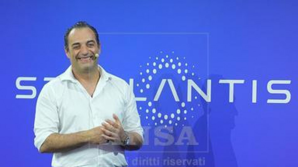 Al via primo incontro tra ad Stellantis Filosa e sindacati