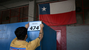 Come&ccedil;a elei&ccedil;&atilde;o para presidente no Chile com extrema direita como favorita